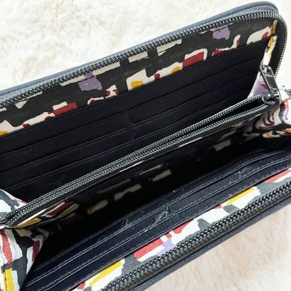 Vera Bradley Painted Feathers Retired Pattern Zip Around Wallet NWOT - Picture 10 of 13